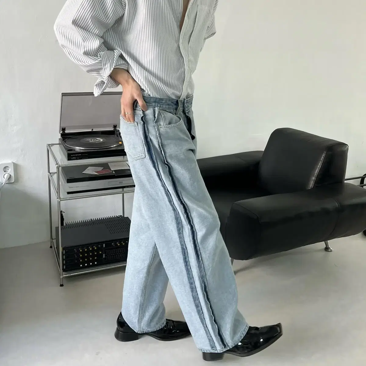 Reverse denim pants 남자 리버스 와이드 데님 팬츠 청바지