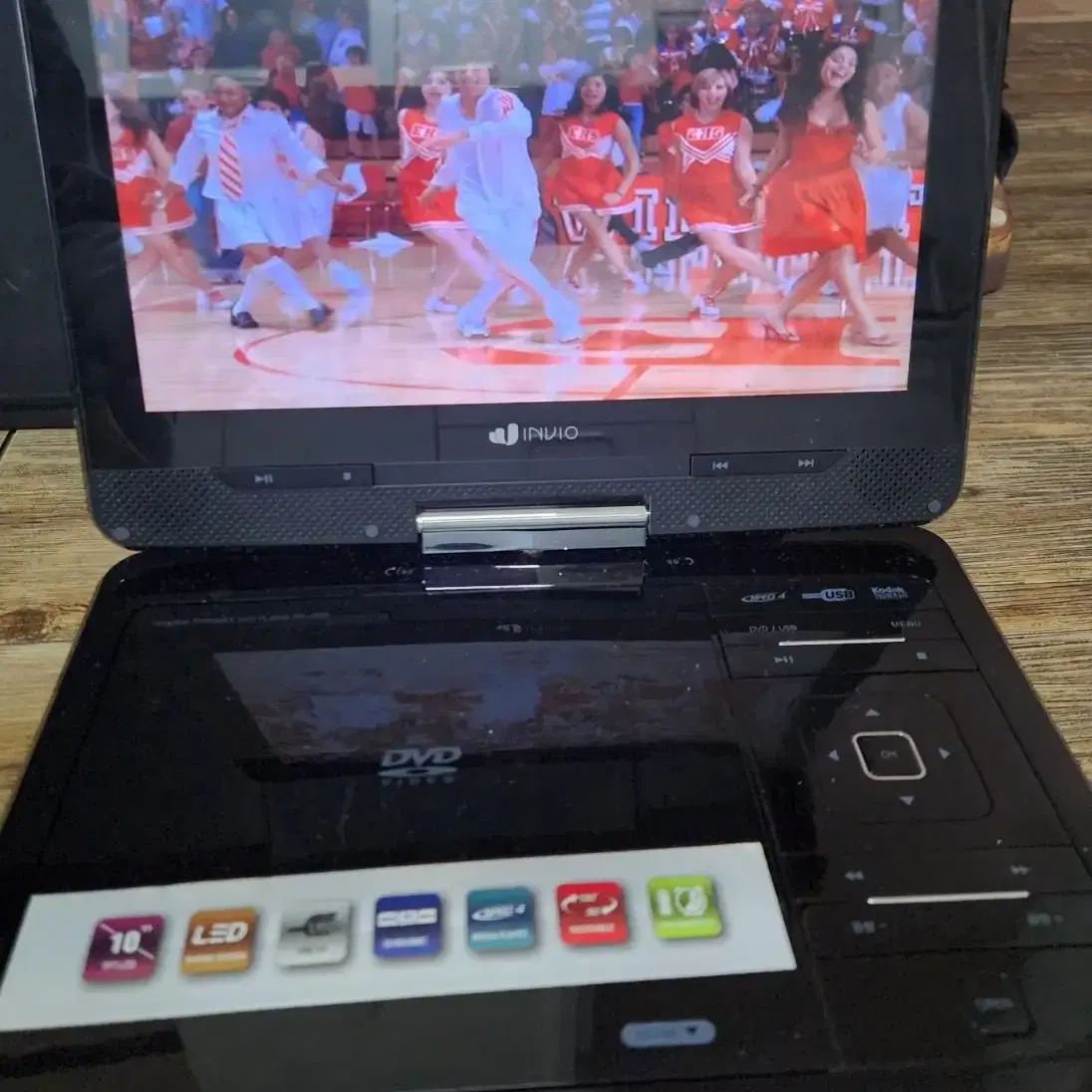 invio dvd player