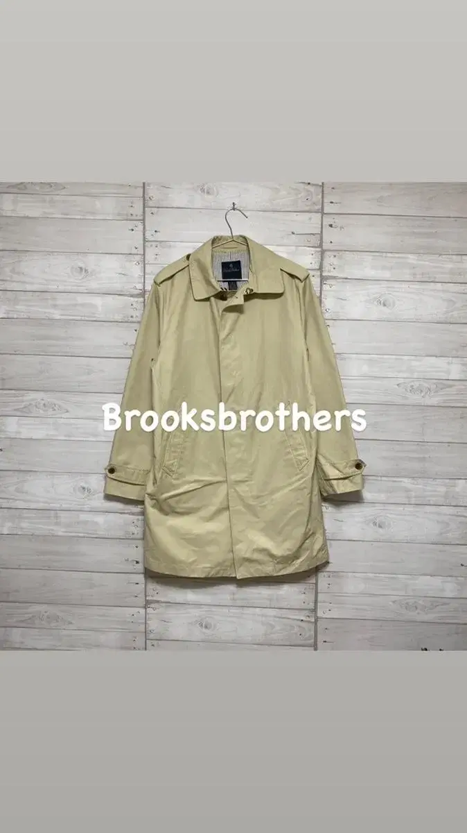 Brooks Brothers Single Trench Coat