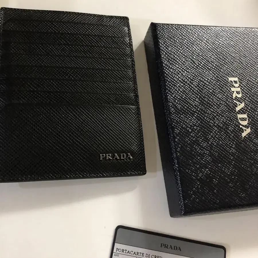 PRADA 프라다 카드지갑 카드케이스 2MC050 QME F0002 NE