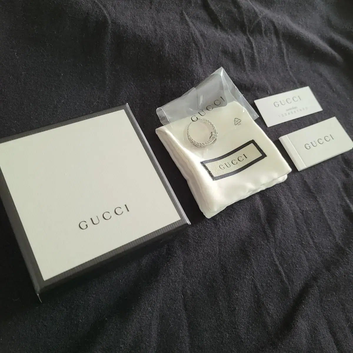 GUCCI 구찌  인터락킹 실버링 14호