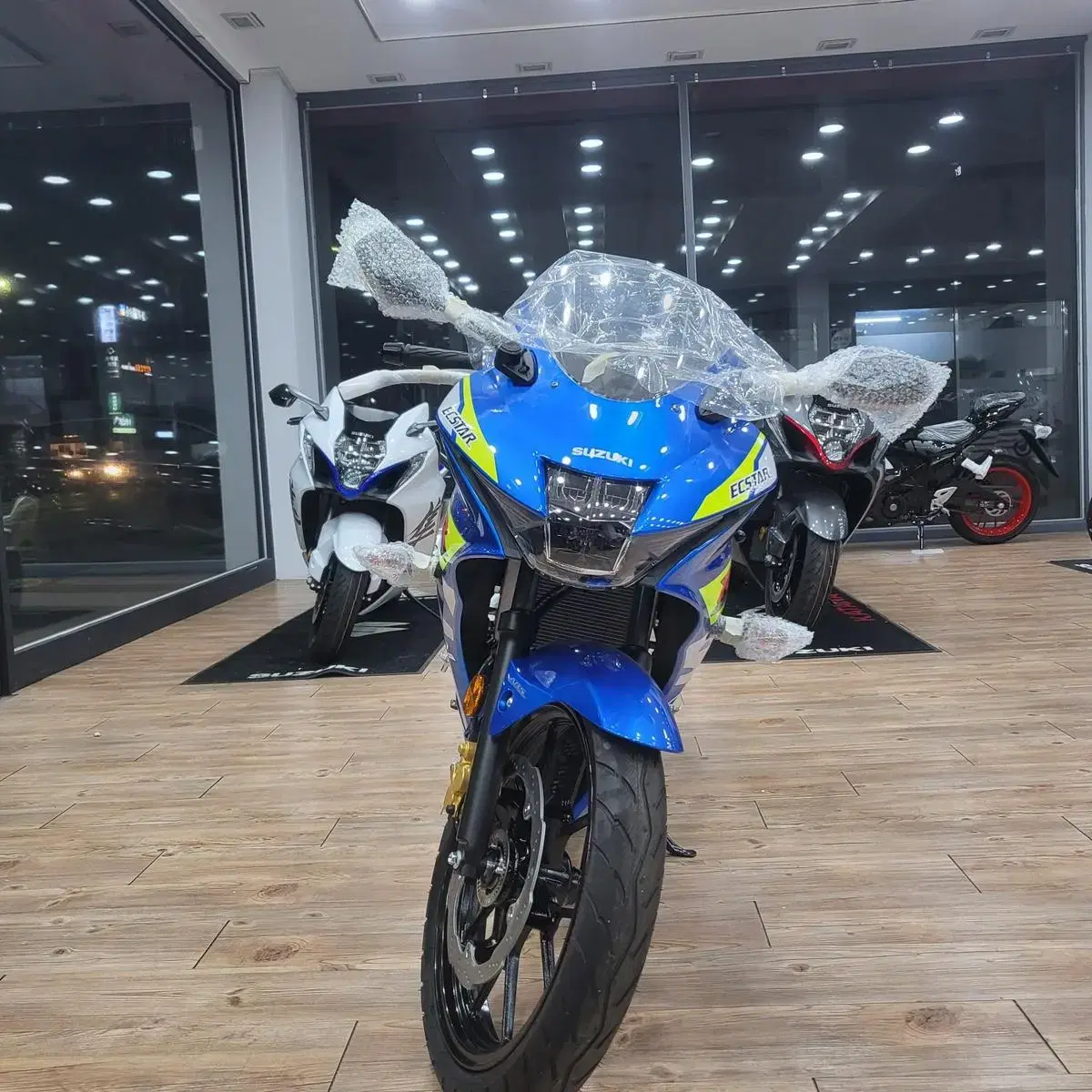 스즈키 GSX-R125  신차판매