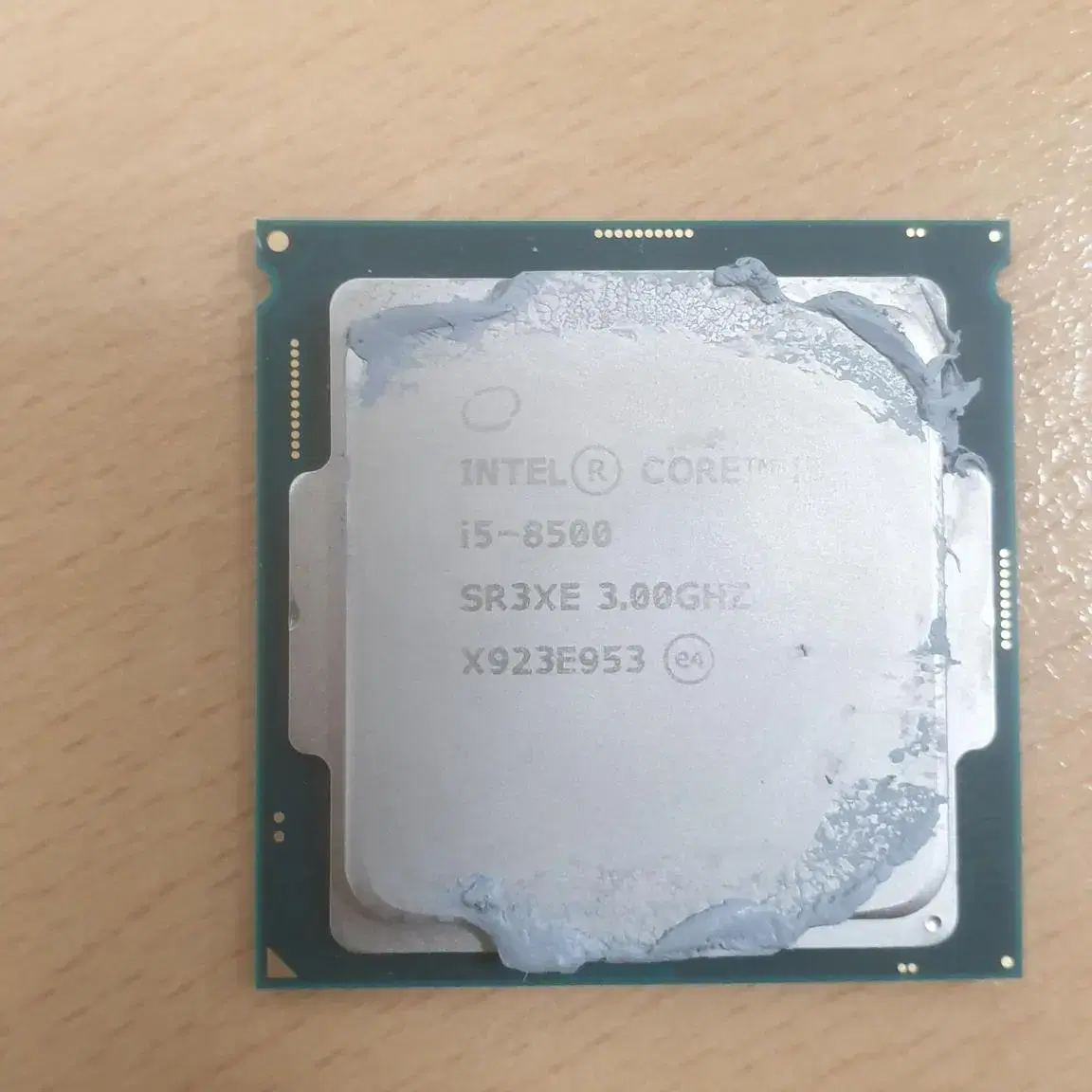 i5 8500 CPU 팝니다 (최종으로 가격 내립니다)