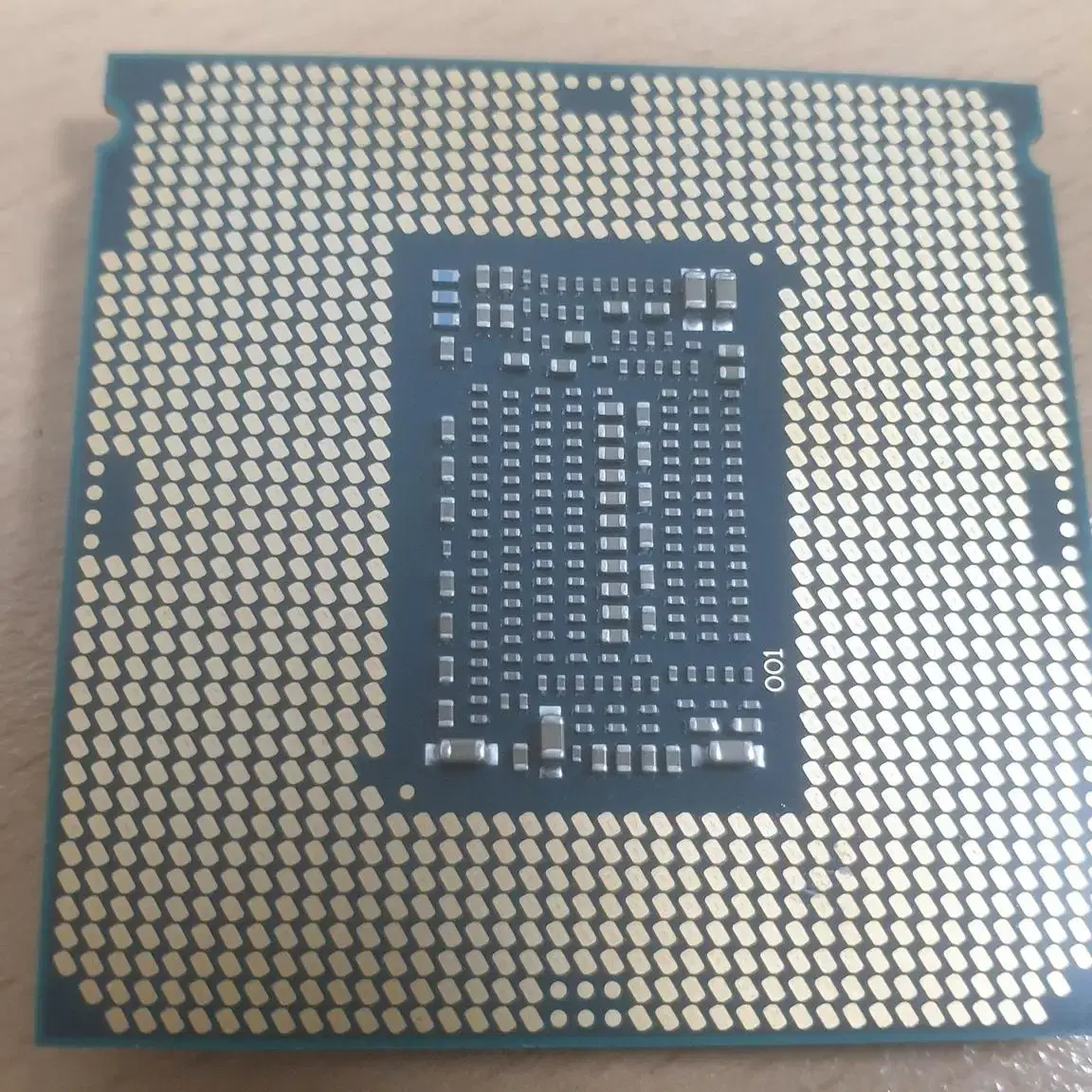 i5 8500 CPU 팝니다 (최종으로 가격 내립니다)