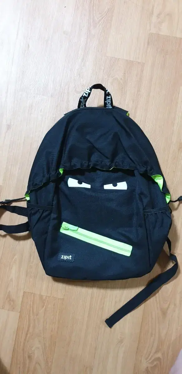 Zipit Toothy Monster Grills Backpack New Bag