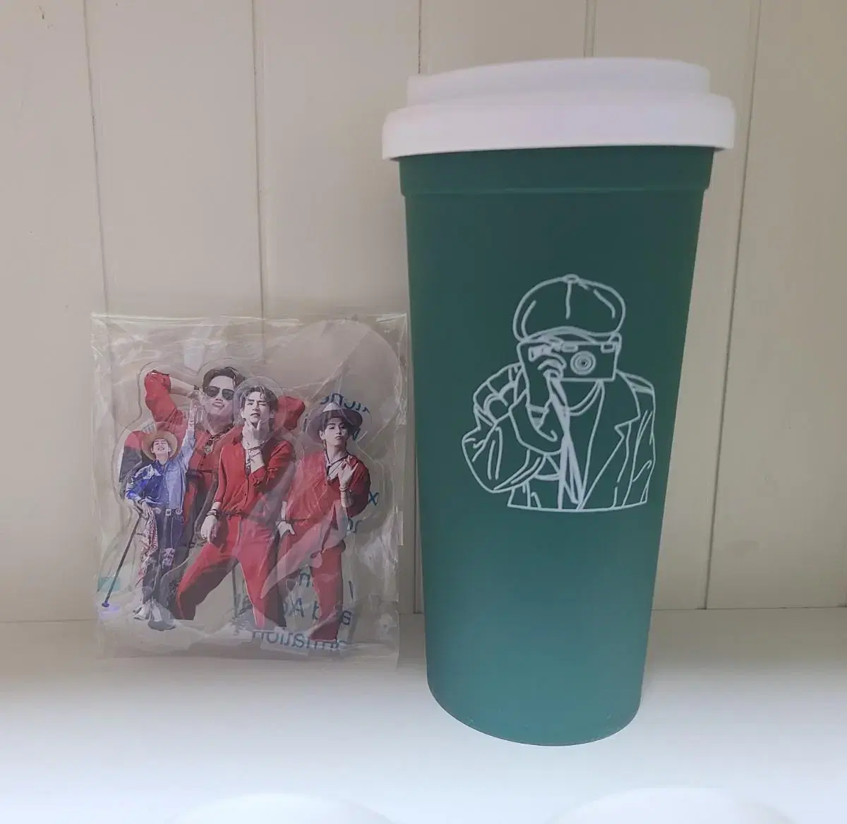 BTS Taehyung V Acrylic Stand + Tumbler