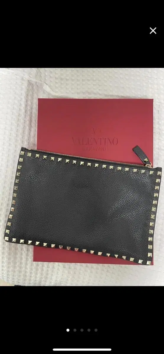 Valentino clutch