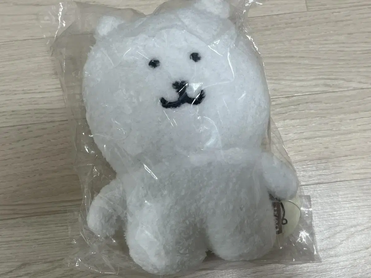 농담곰 스쿳토 자립인형 미개봉 판매합니다