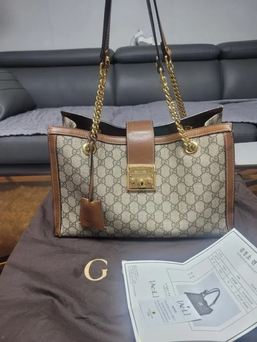 Gucci Padlock Gonghome3.3 million mium Certificate of Authenticity