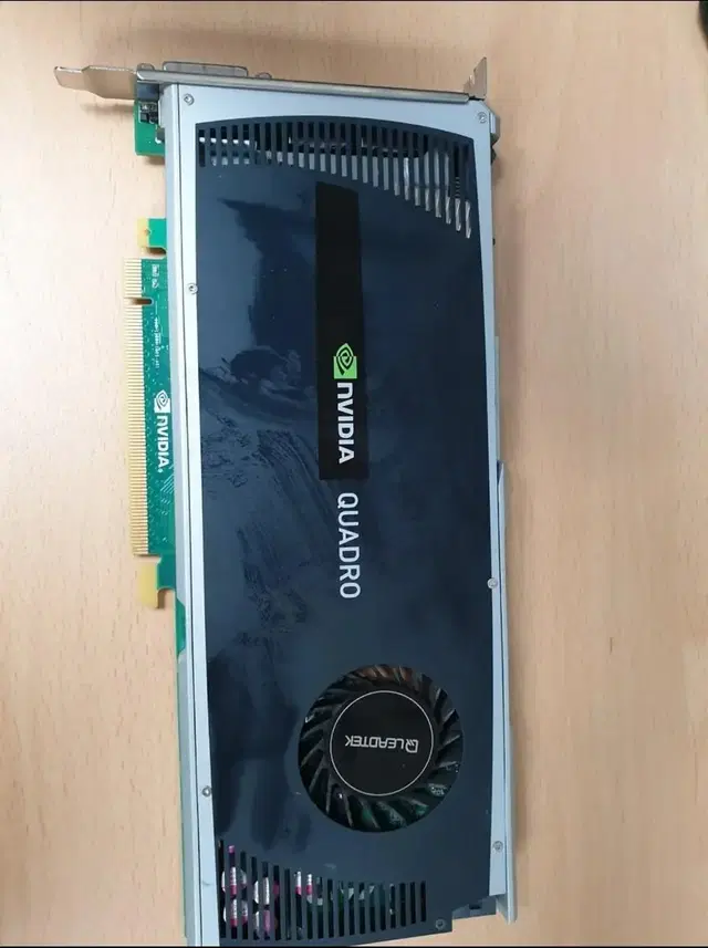 Nvidia QUADRO 4000