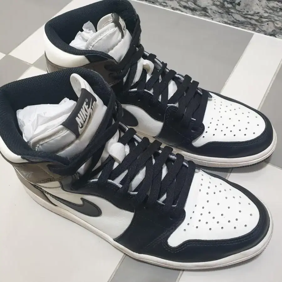 [275]조던1 다크모카 jordan1 다크모카 275