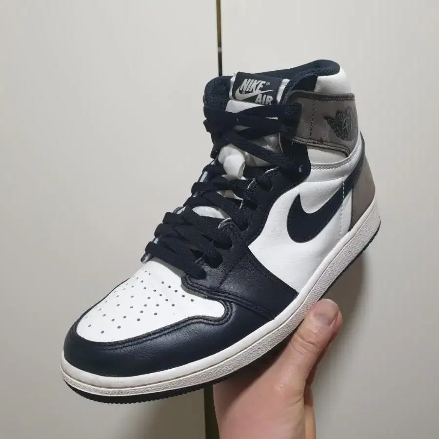 [275]조던1 다크모카 jordan1 다크모카 275