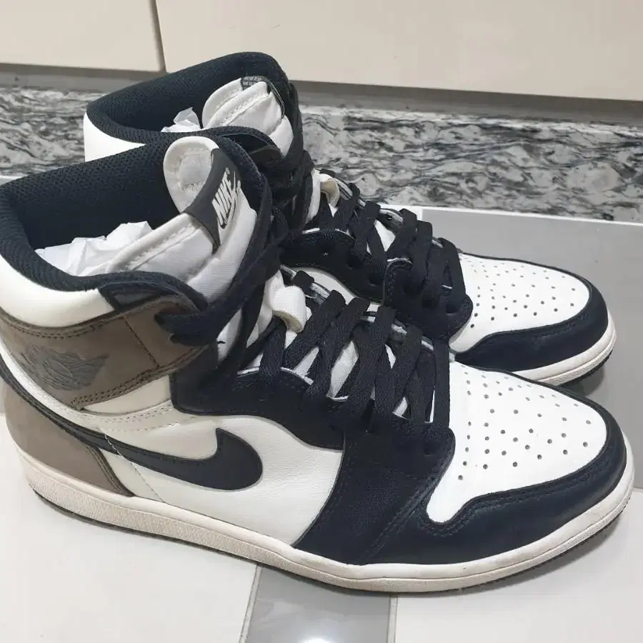 [275]조던1 다크모카 jordan1 다크모카 275