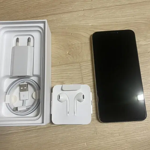 아이폰xs max 256g 싸게 팝니다