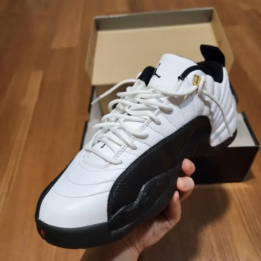 jordan 12 low taxi 조던 12 로우 택시