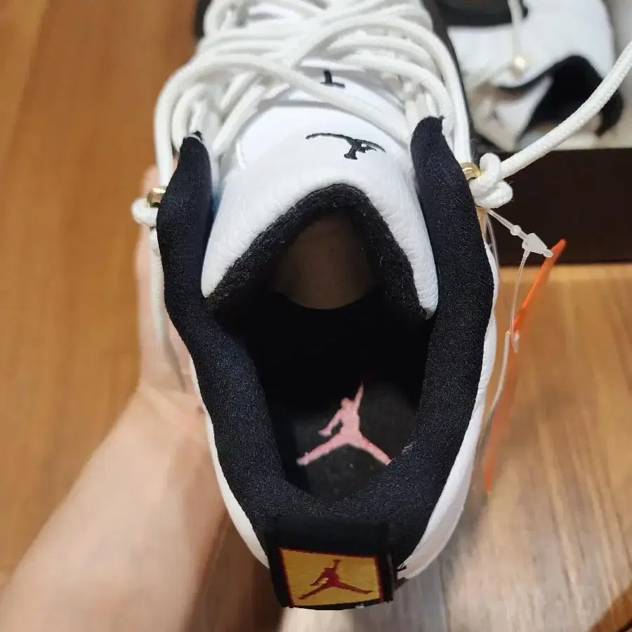 jordan 12 low taxi 조던 12 로우 택시