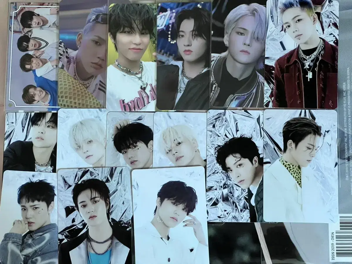 Treasure tc treasure World Tags Albums photocard bulk WTS