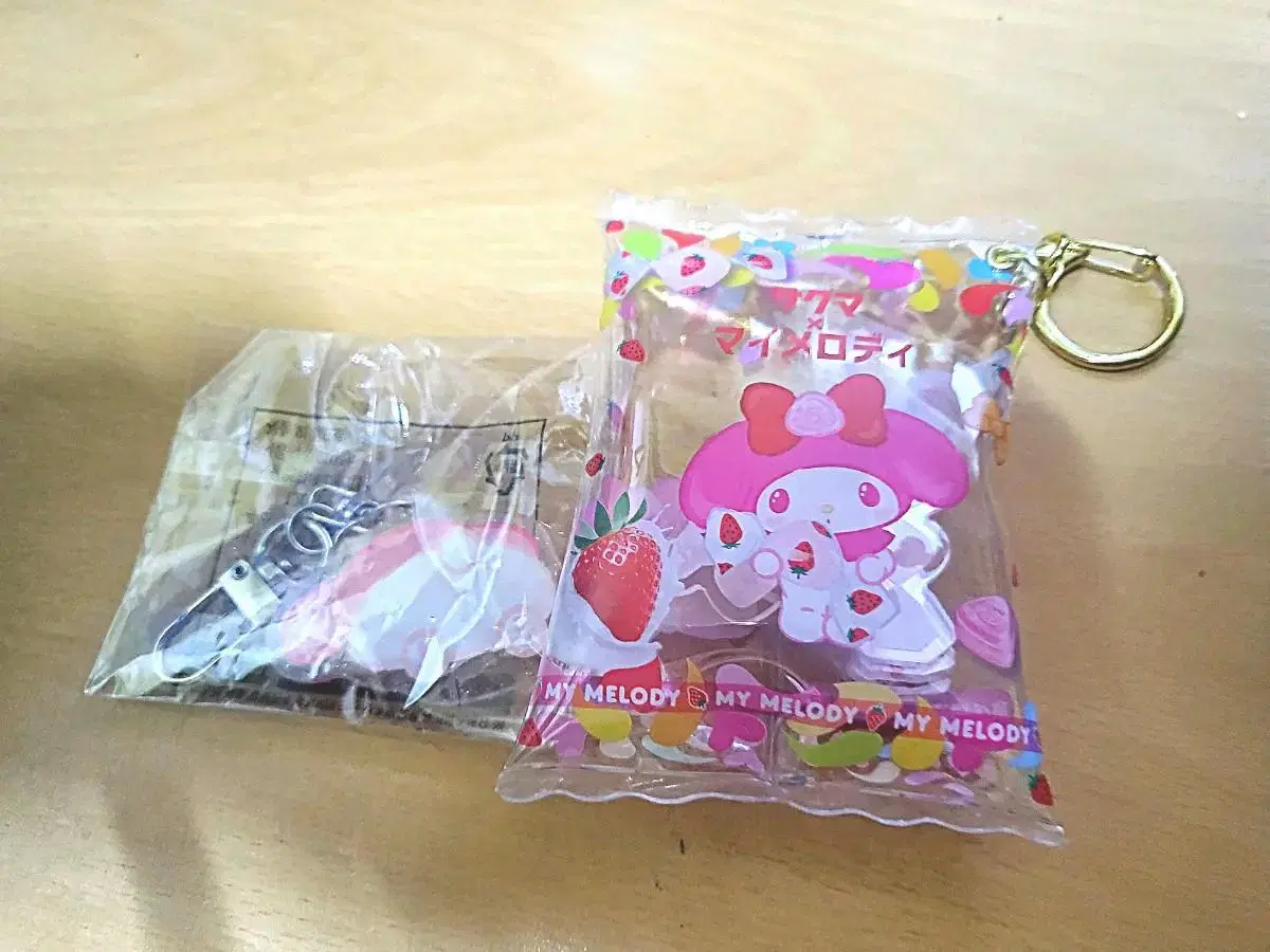 MyMelody keyring + WhiteDay MamelKeyring