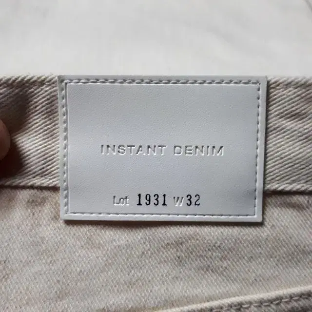 31/INSTANTDENIM 크롭 크림진/31-294