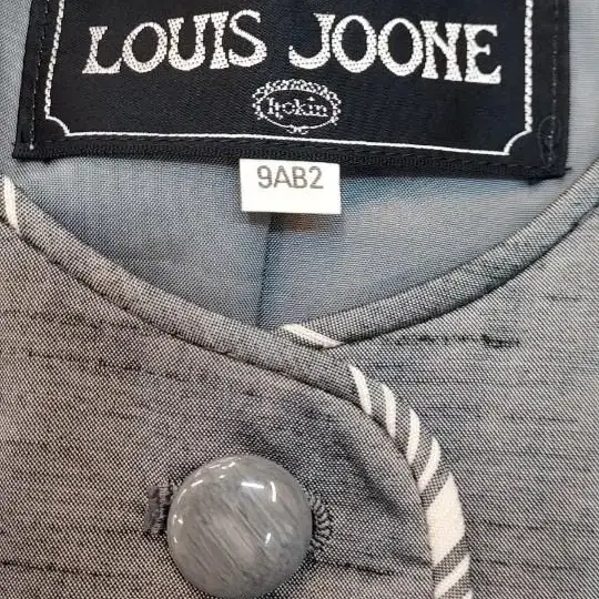 LOUIS JOONE 실크혼방 숏자켓