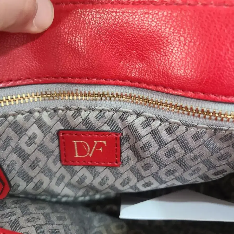 DVF 다이앤본퍼스텐버그 가방 (무료배송)