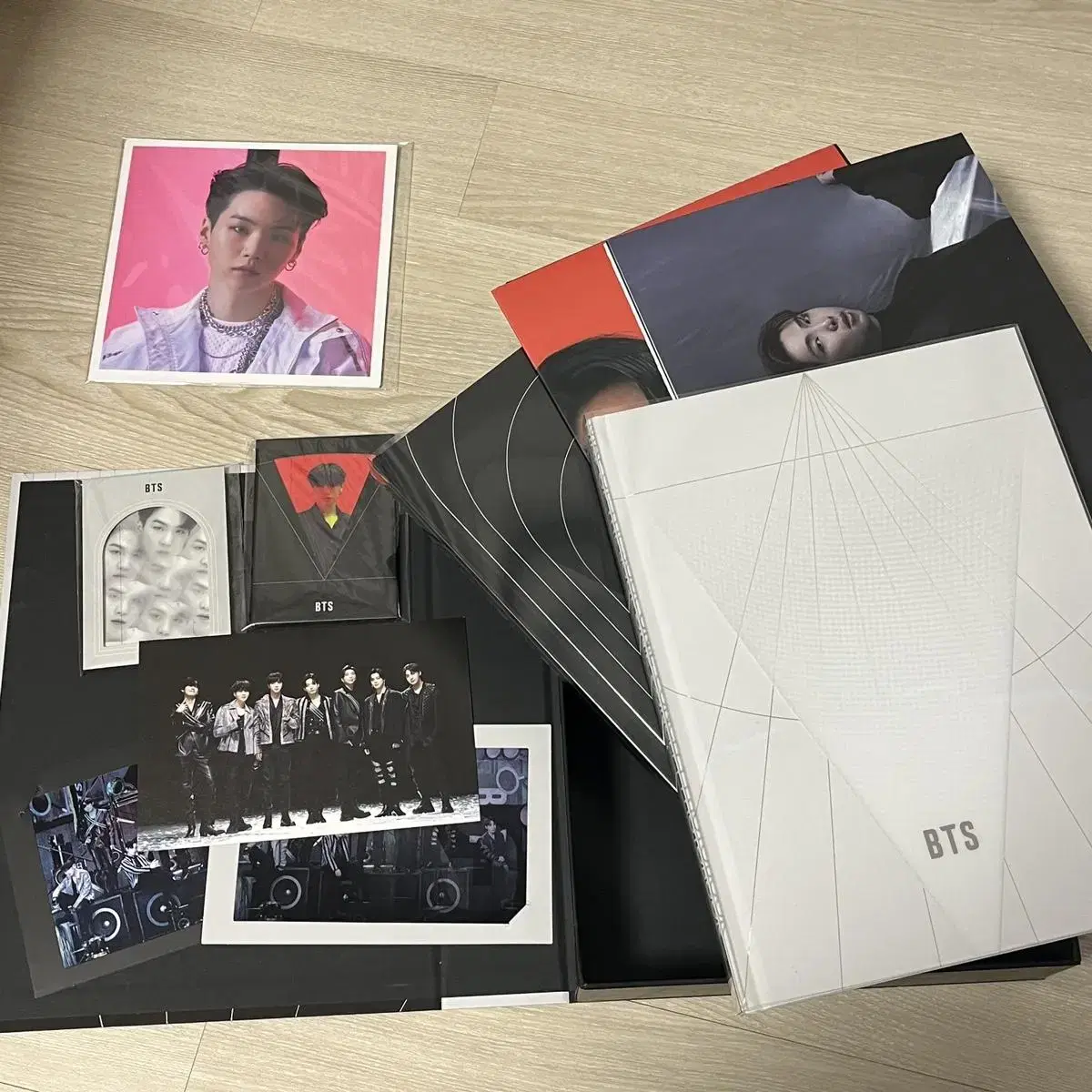 BTS Map the Soul ON:E Concept Photobook Set