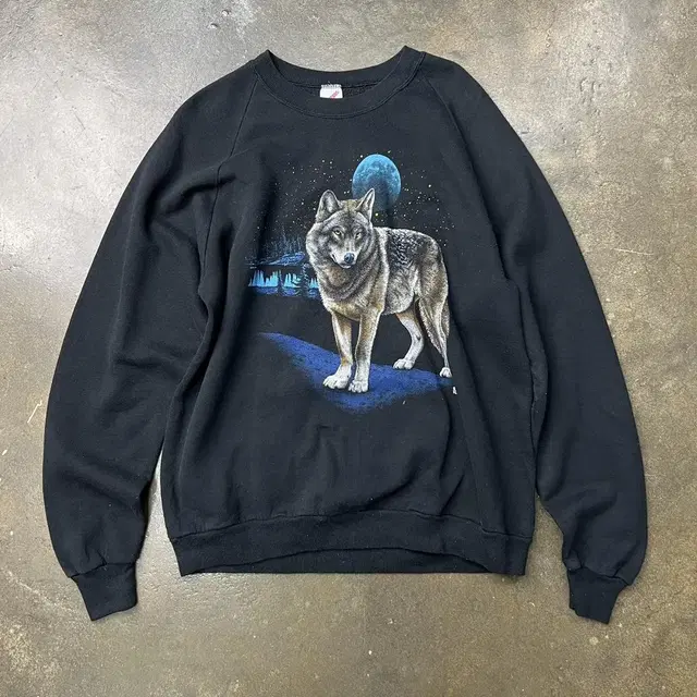 Vintage Woolf Sweat Shirt (L)