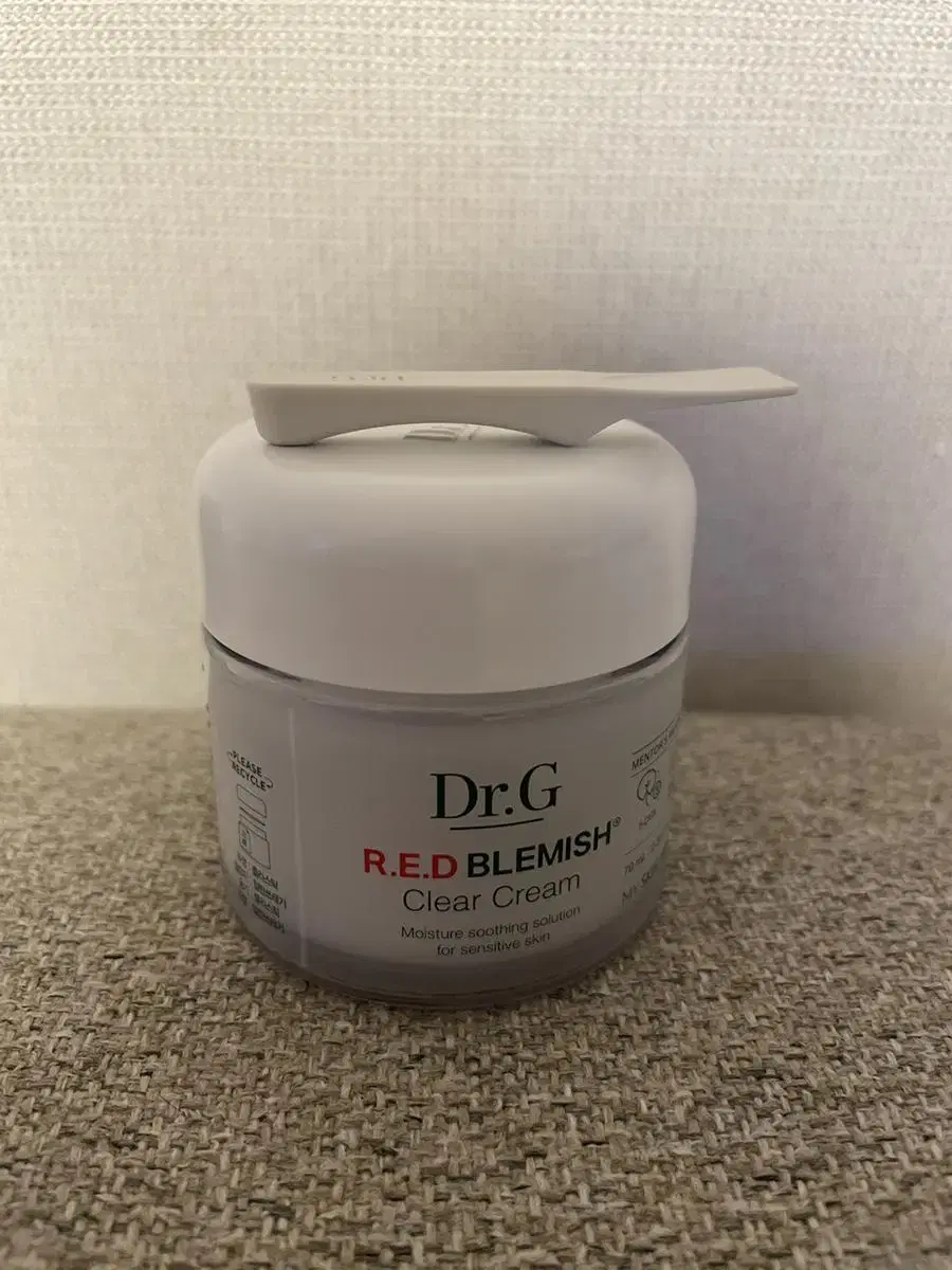 Dr. J. Red Blemish Clear Cream (new product)