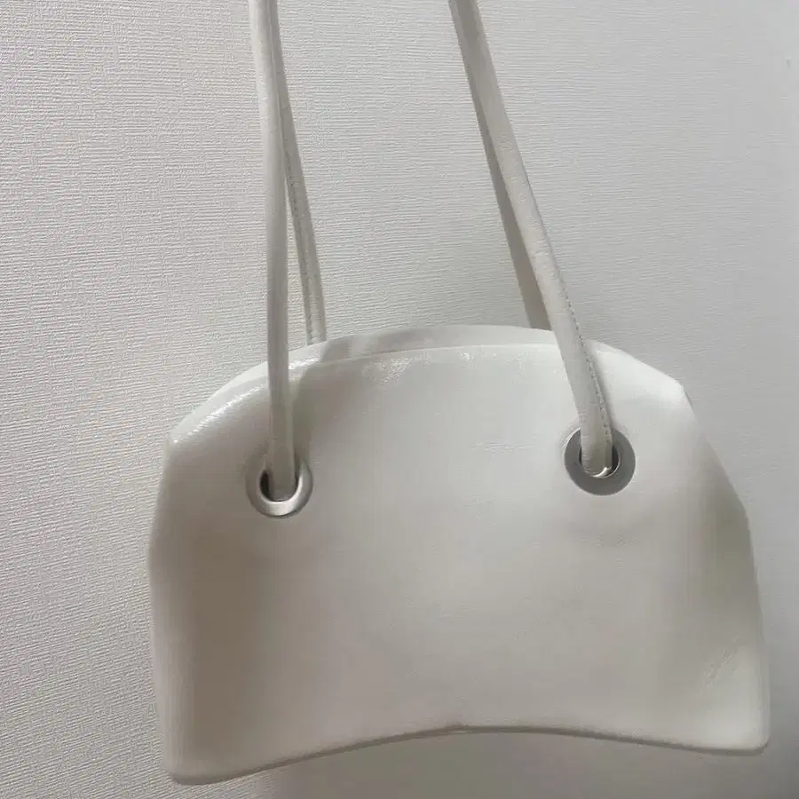 오소이 써클브로트백 osoi circle brot bag (white)