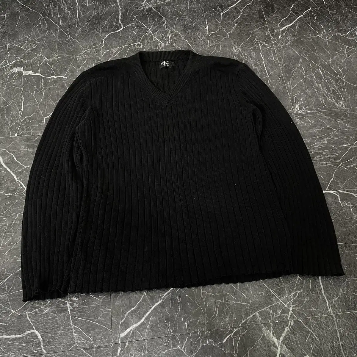 L Calvin Klein Japan Black Knit