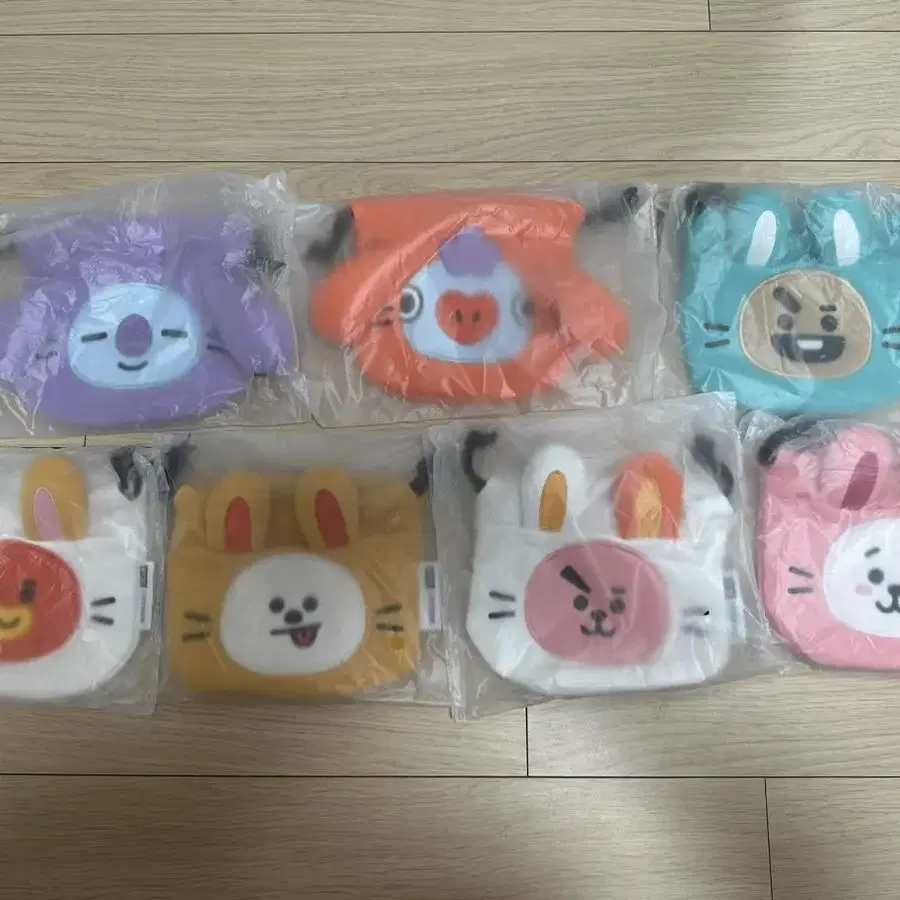 BT21 에뛰드 콜라보 파우치 일괄