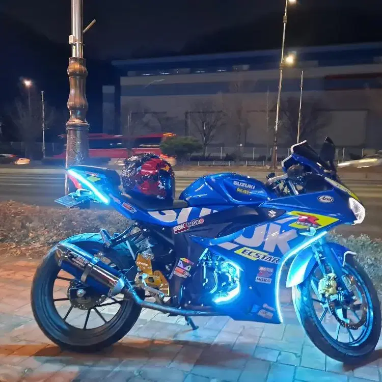 스즈키 gsxr 125 23년식 풀튜닝