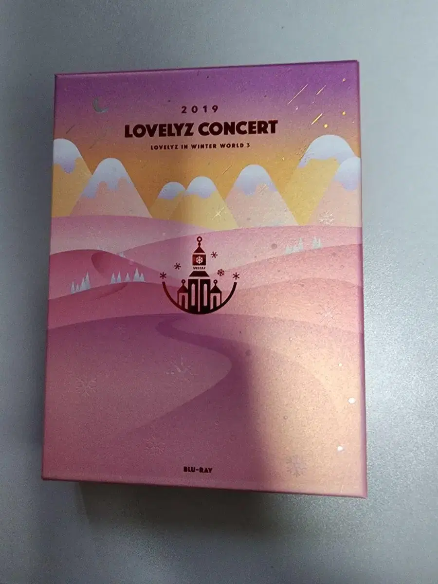 Idol girl group LOVELYZ blu-ray Sells concerts