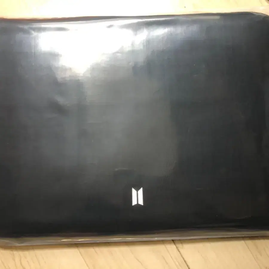 새상품) BTS 노트북 파우치 13인치 Laptop pouch 13