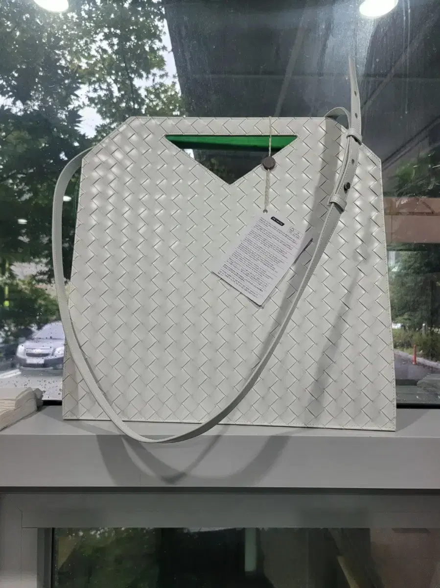 Bottega New $480 Crossbody and Clutch