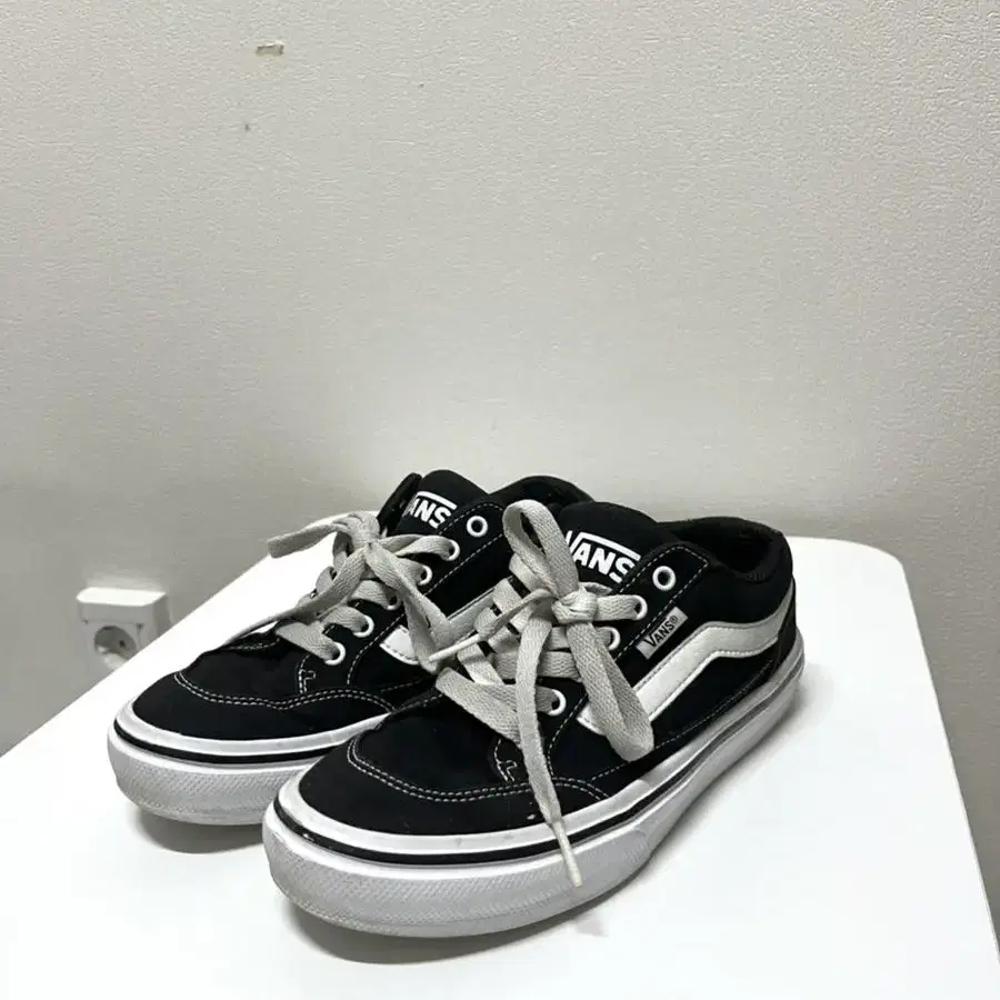 [vans]반스 팔켄 스니커즈 검흰 225size