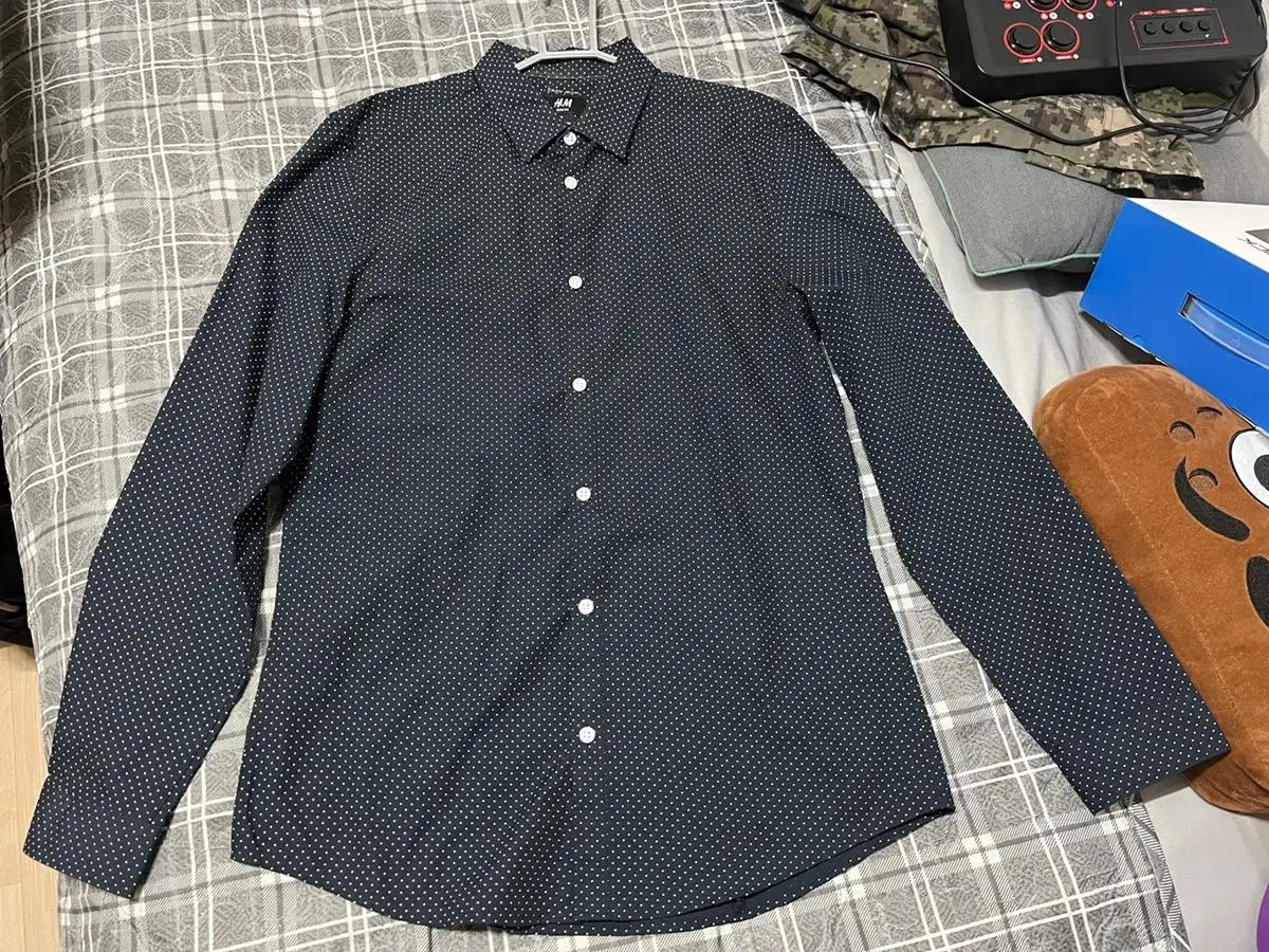 H&M (H&M) e.ji Care shirt navy dot pattern size M (95)