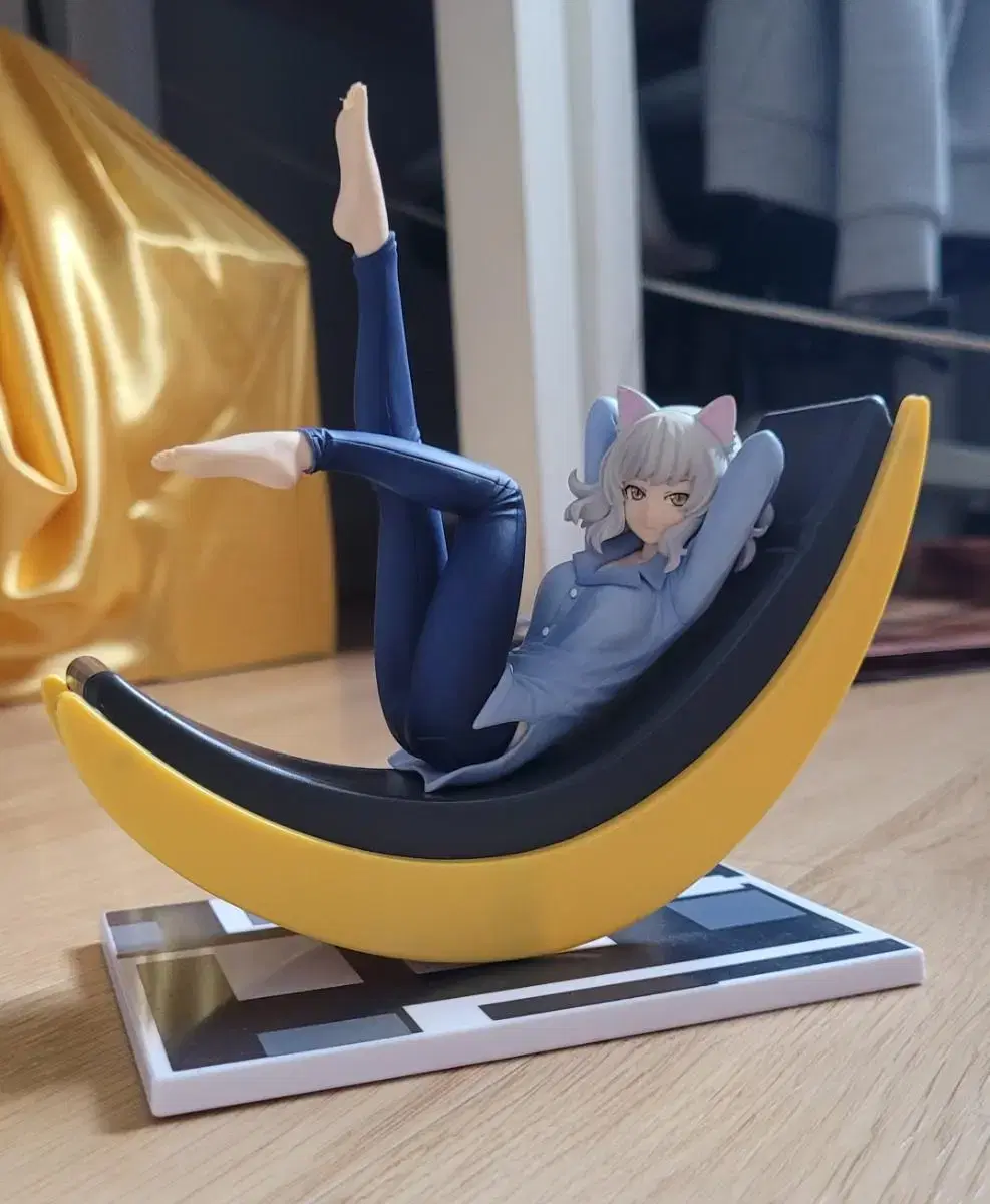 Monogatari Black Hanekawa Figures