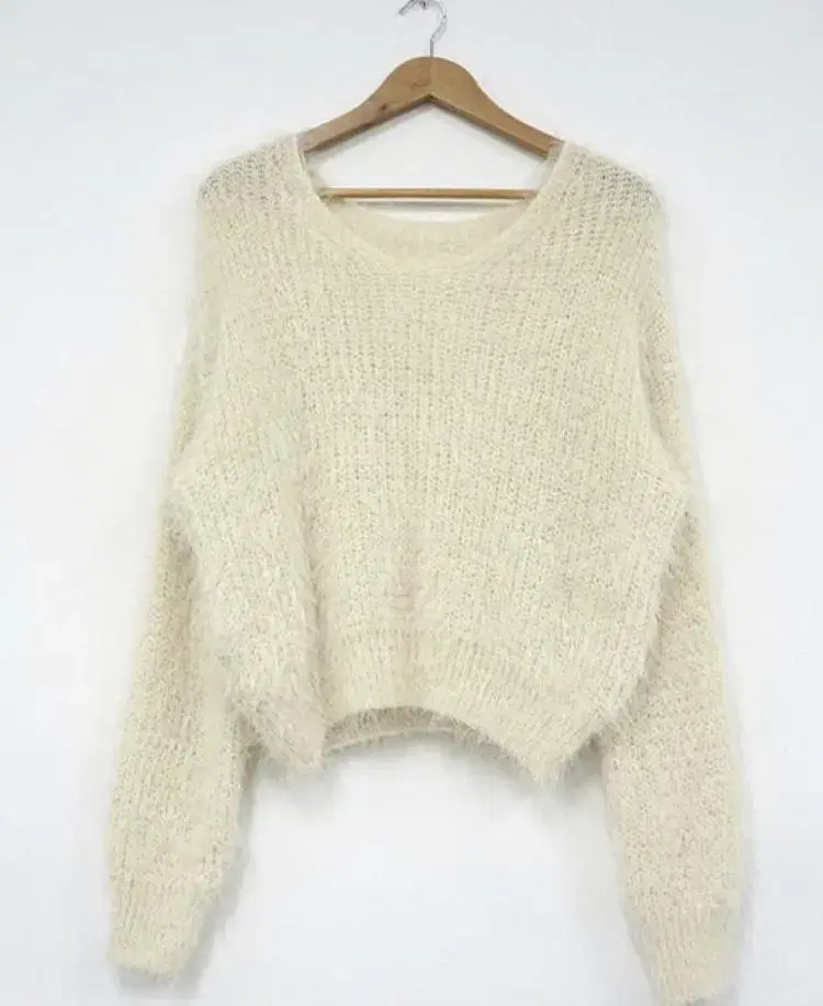 V-neck knit