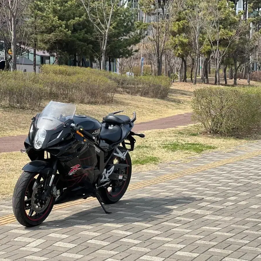 좋은 코멧 125cc  250 튜닝판매합니다.