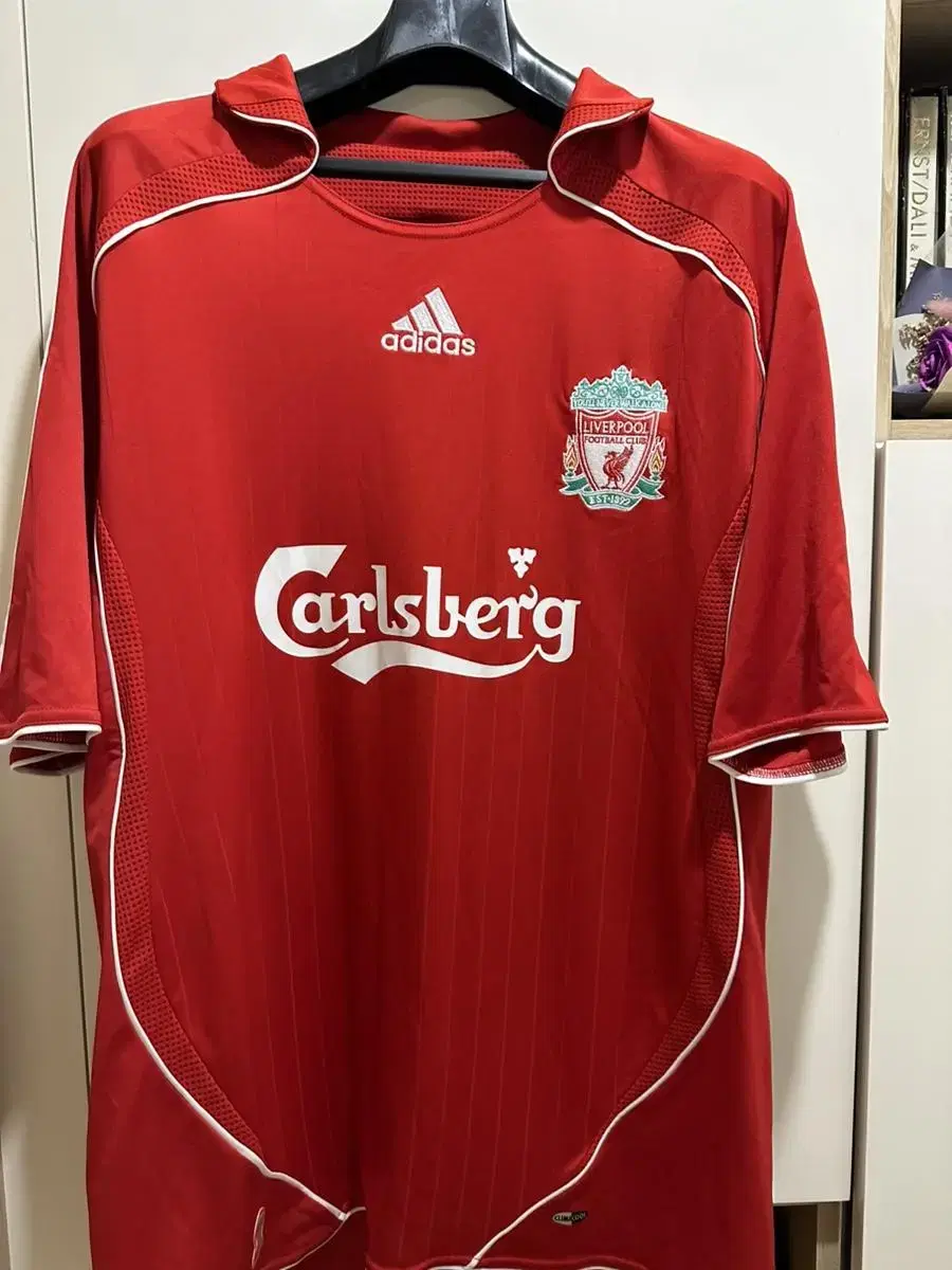 06 08 Liverpool Home Shirt Carlsberg XL