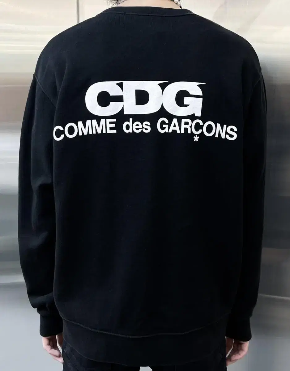 꼼데가르송 cdg 맨투맨 스웻셔츠 XL