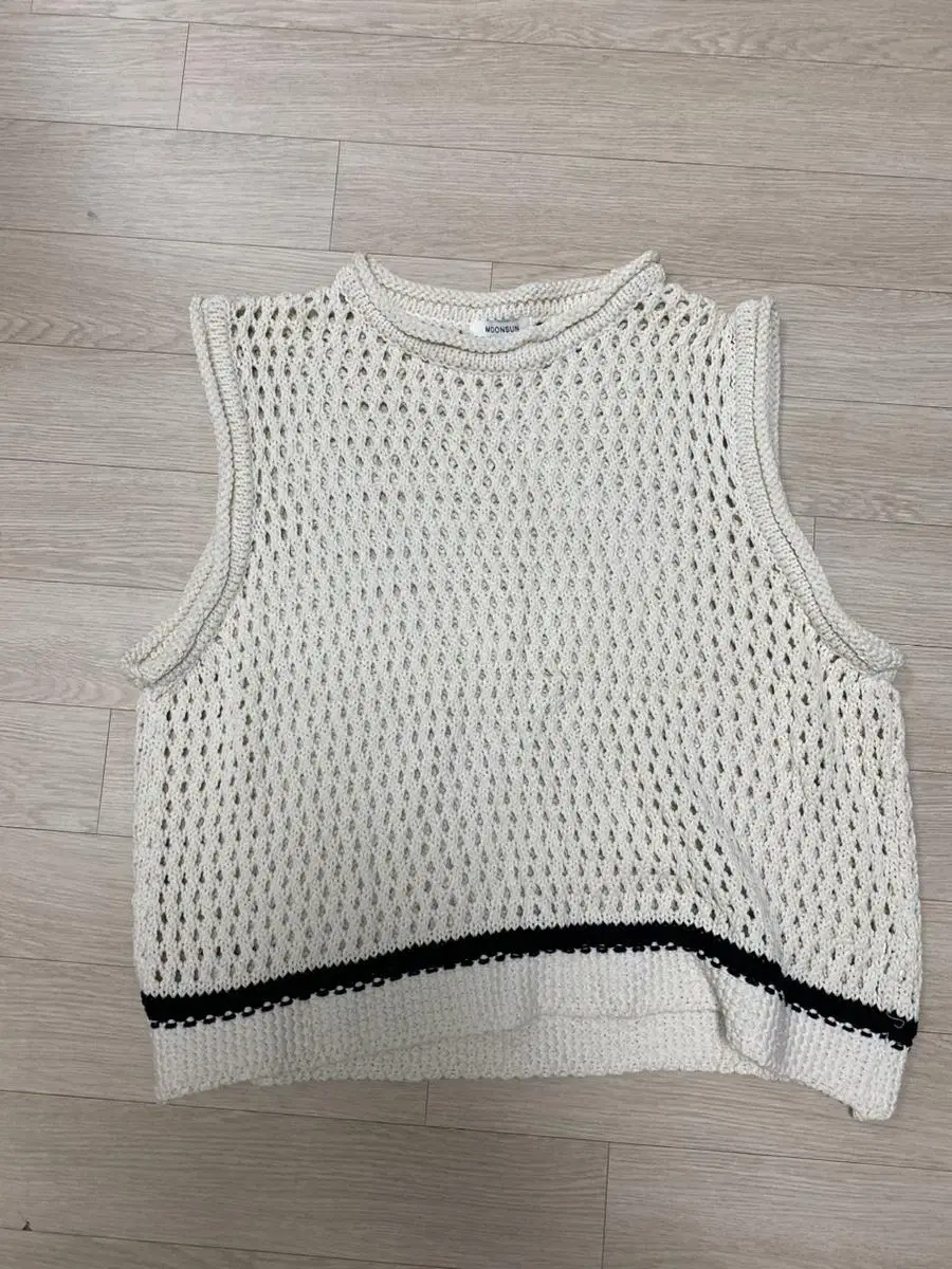 Moonlight Knit Vest