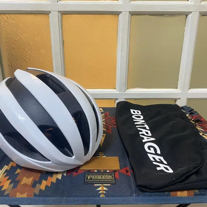 Bicycle Clothing And Accessories 자전거헬멧,로드헬멧,본트래거,벨로시스 on Bunjang with