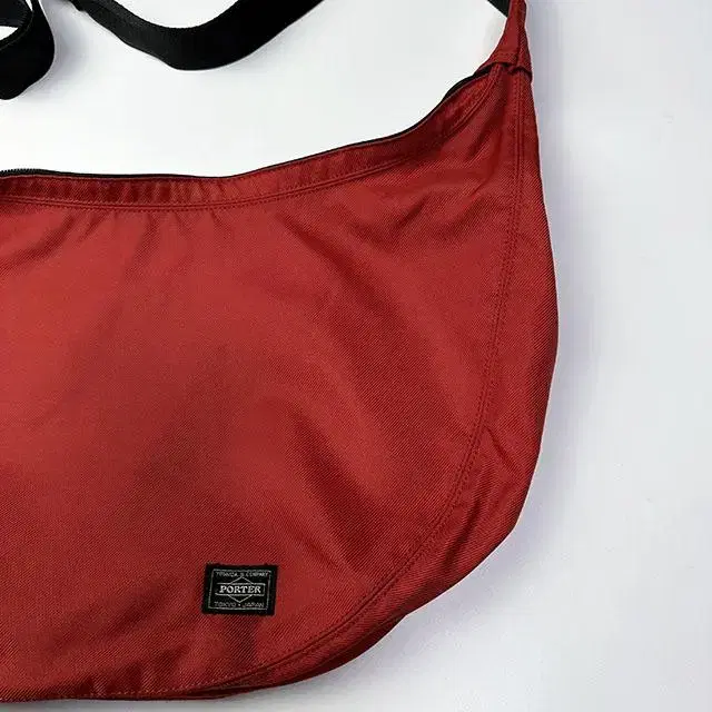 PORTER ROUND SHOULDER BAG (L) 포터 라운드 숄더백