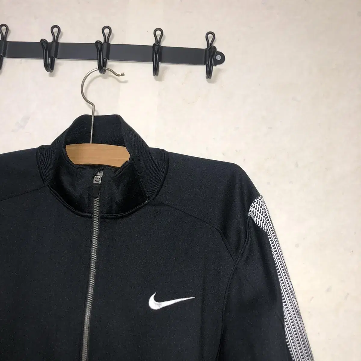 Vintage NIKE DRY-FIT black jersey