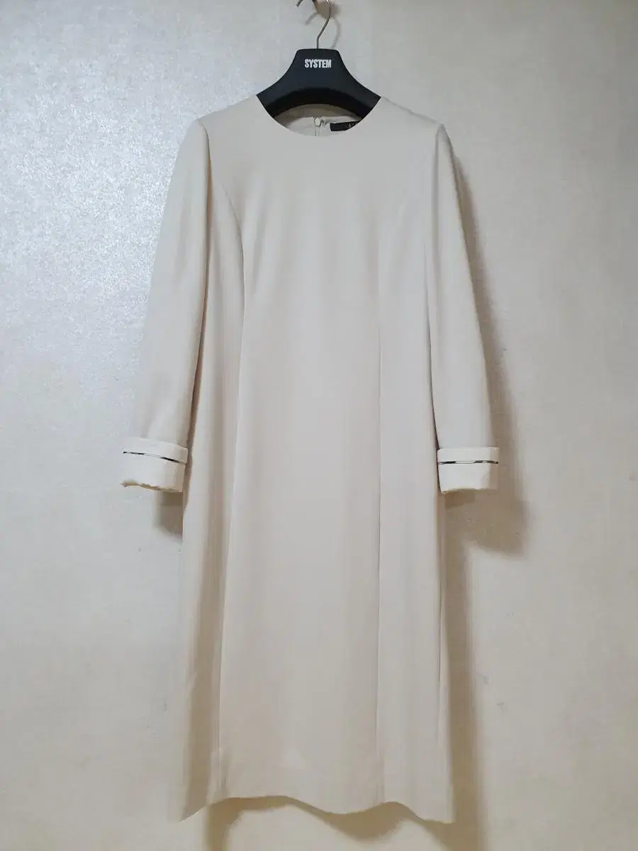 DAKS Ivory Classic Line ONEPIECE