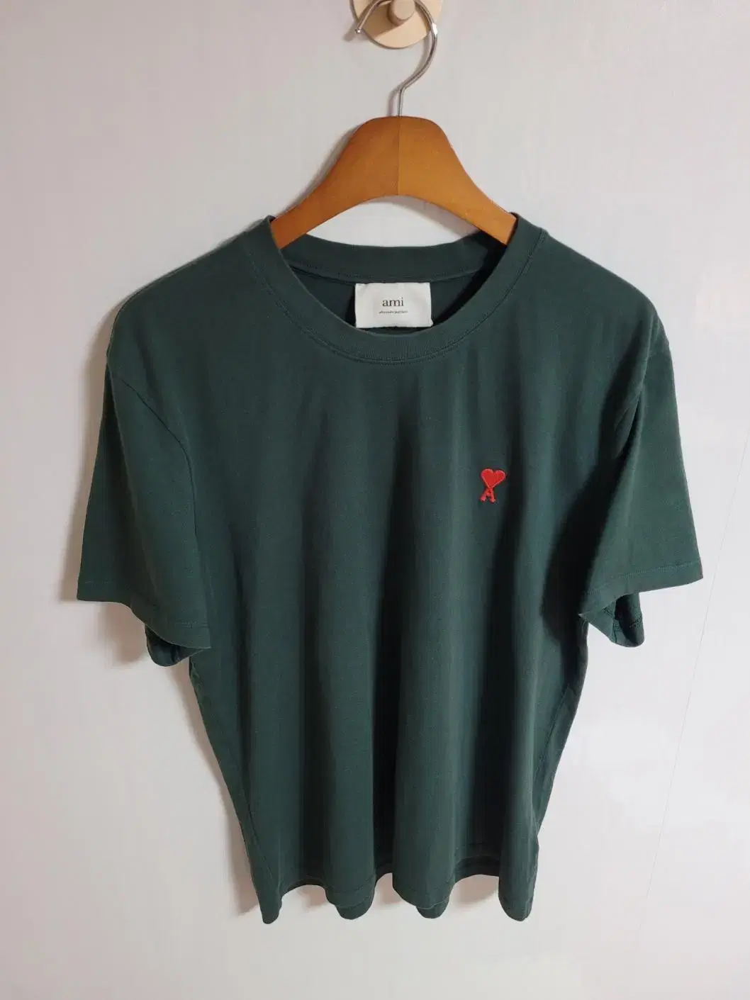 Army Green Small Heart Embroidered Short Sleeve T-Shirt L E22UTS001 724