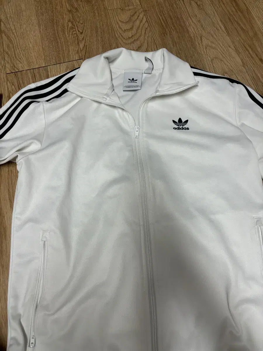 Adidas Beckenbauer Tracktop Jersey in keum!