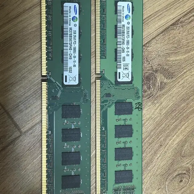 삼성 DDR3 2GB램 2개